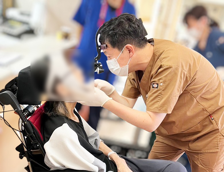 東京(綾瀬)の入れ歯専門外来、あやせ ほりきり中央歯科口腔機能クリニックの口腔内スキャナー(IOS)